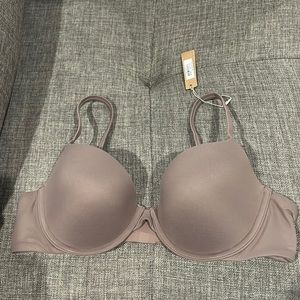 Skims Fit Everybody T-Shirt Push Up Bra